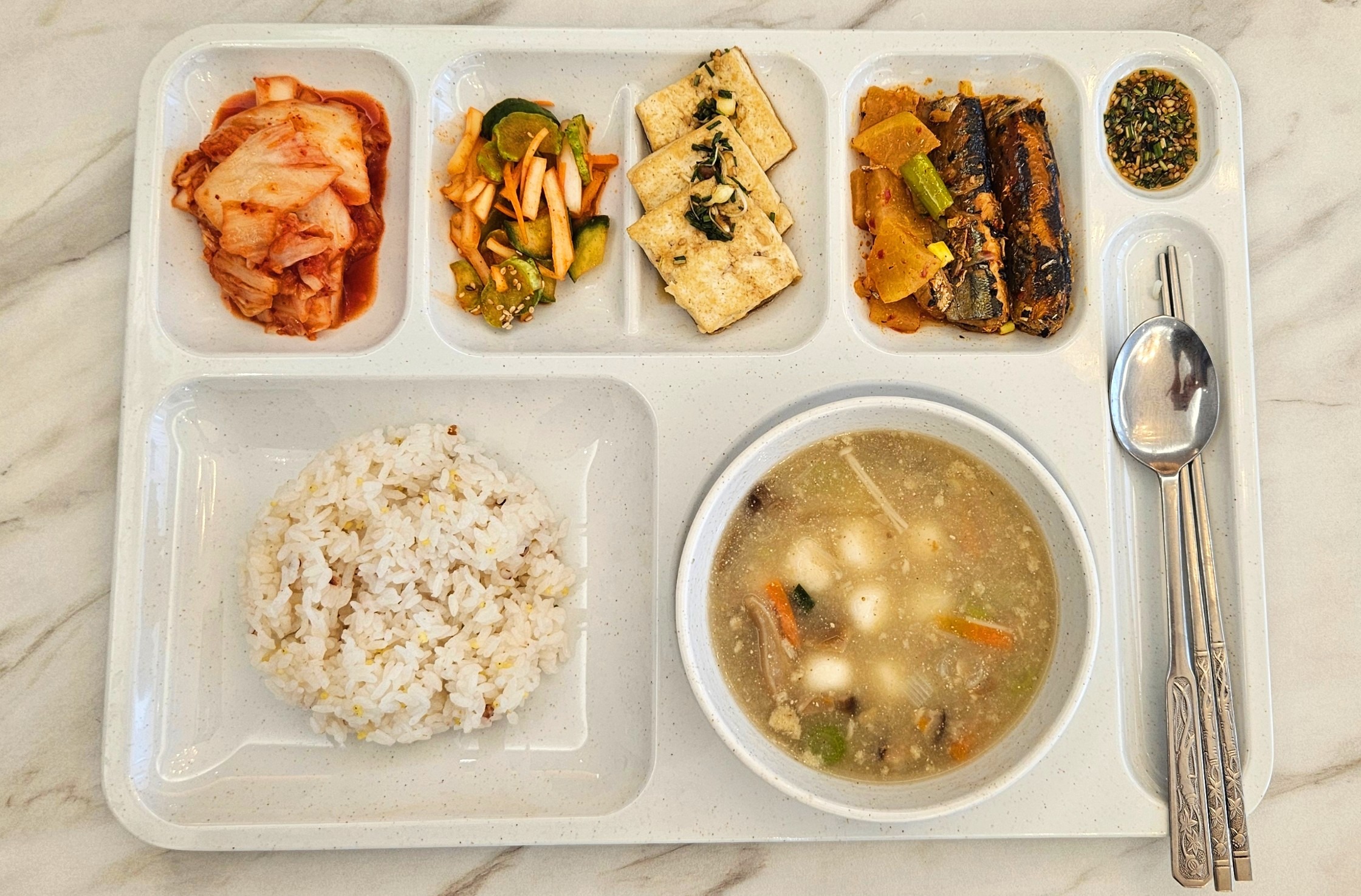 인천 요양원 급식 업체 선택, DK푸드의 HACCP 위생 시스템을 확인하세요